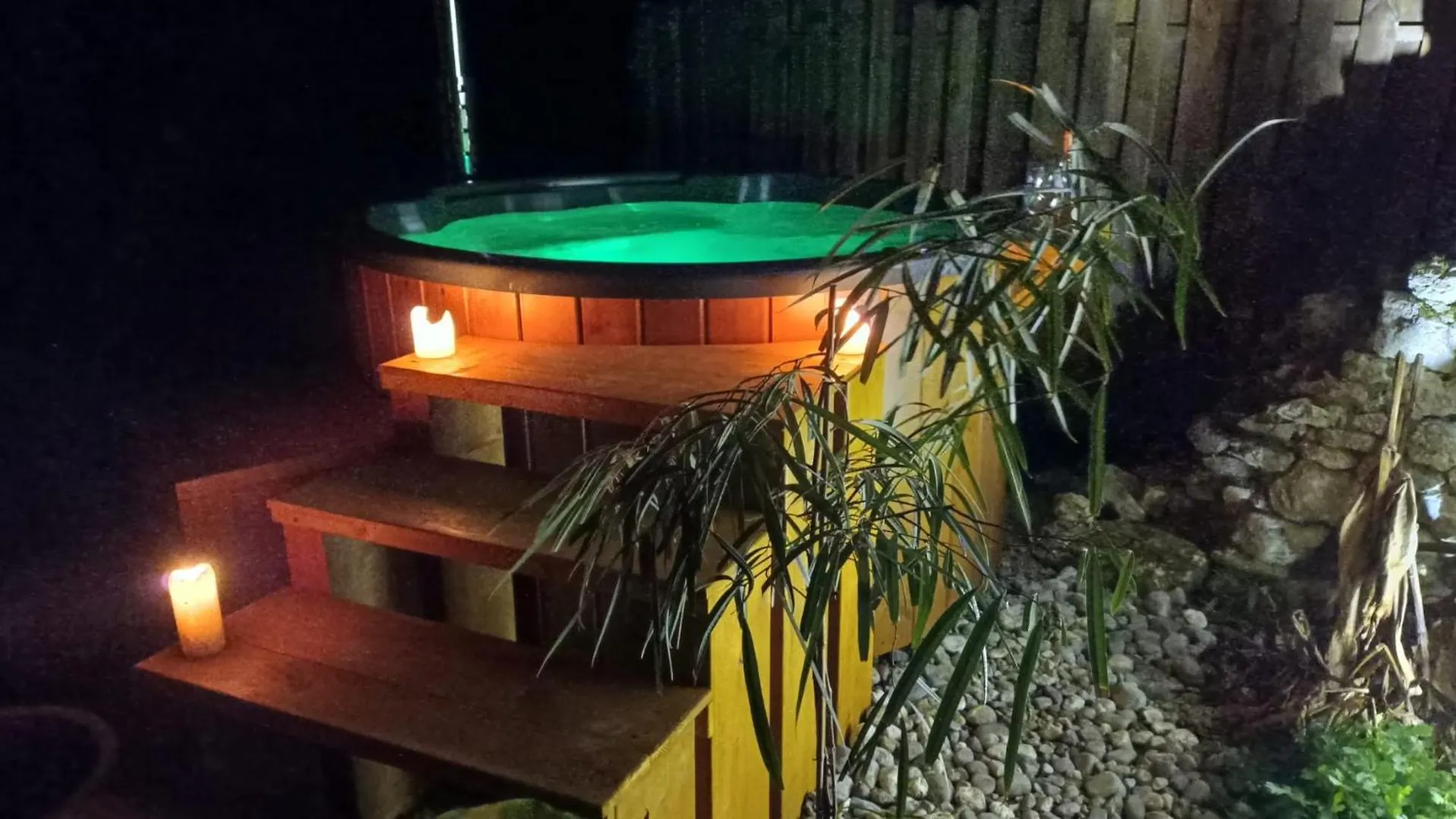 Сasa de vacaciones Le Grand Castillon - Gite Peche Avec 2 Etangs Prives, Foret Et Jacuzzi Castelnau-dʼAuzan