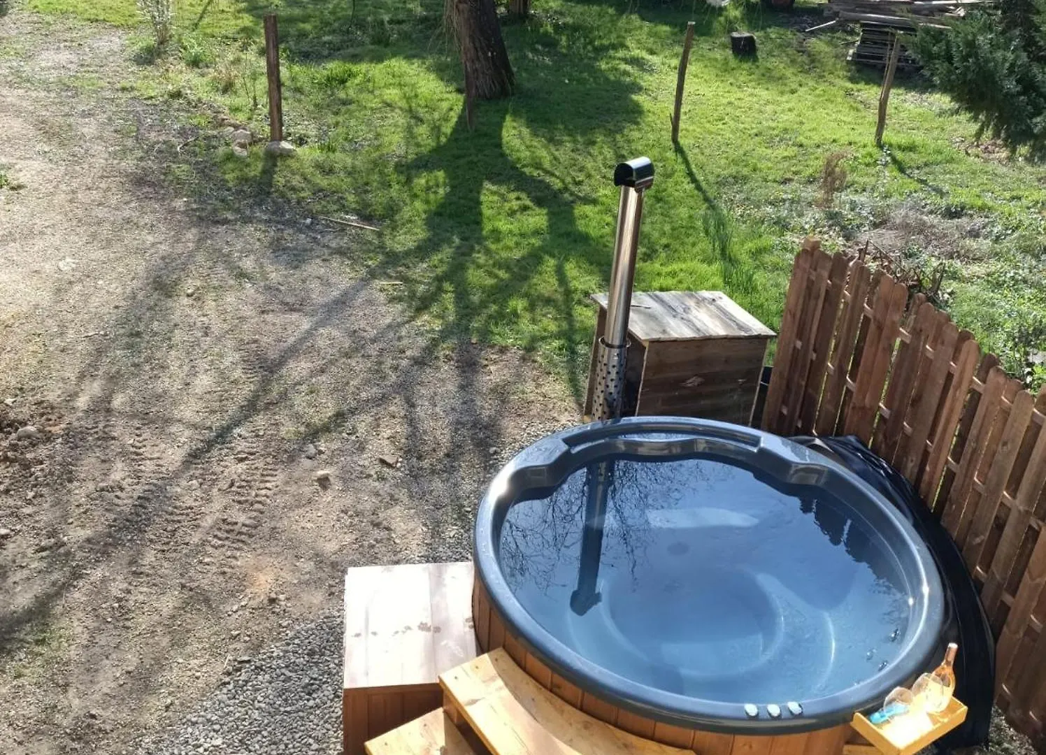 Le Grand Castillon - Gite Peche Avec 2 Etangs Prives, Foret Et Jacuzzi Castelnau-d'Auzan 0*,